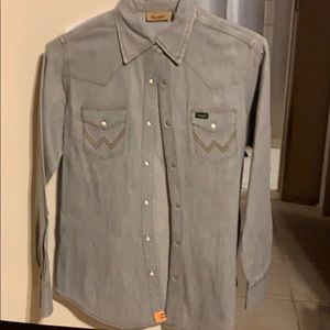 Wrangler gray denim pearl snap shirt